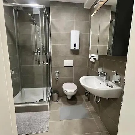 Ruehome Apartment