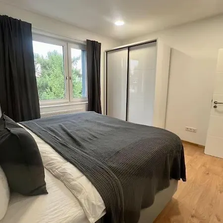 Ruehome Apartment *
